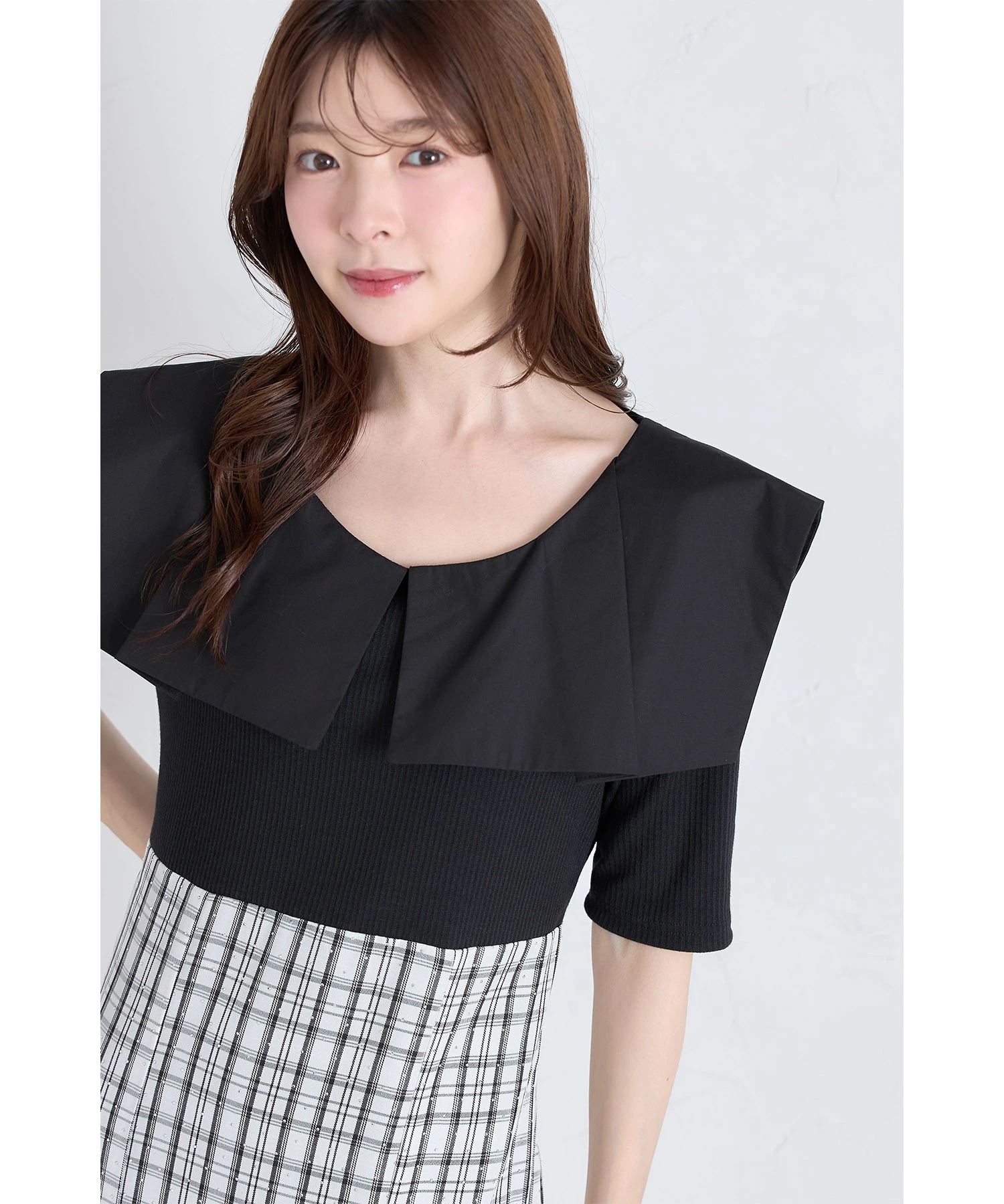 ビックカラー付きストーン装飾チェック柄バックレースアップドッキングワンピース  tocco closet  ＊スペシャルプライス品につき返品/キャンセル/配送日指定不可/ラッピング不可/少量在庫のセールの為交換は出来かねる場合がございます。