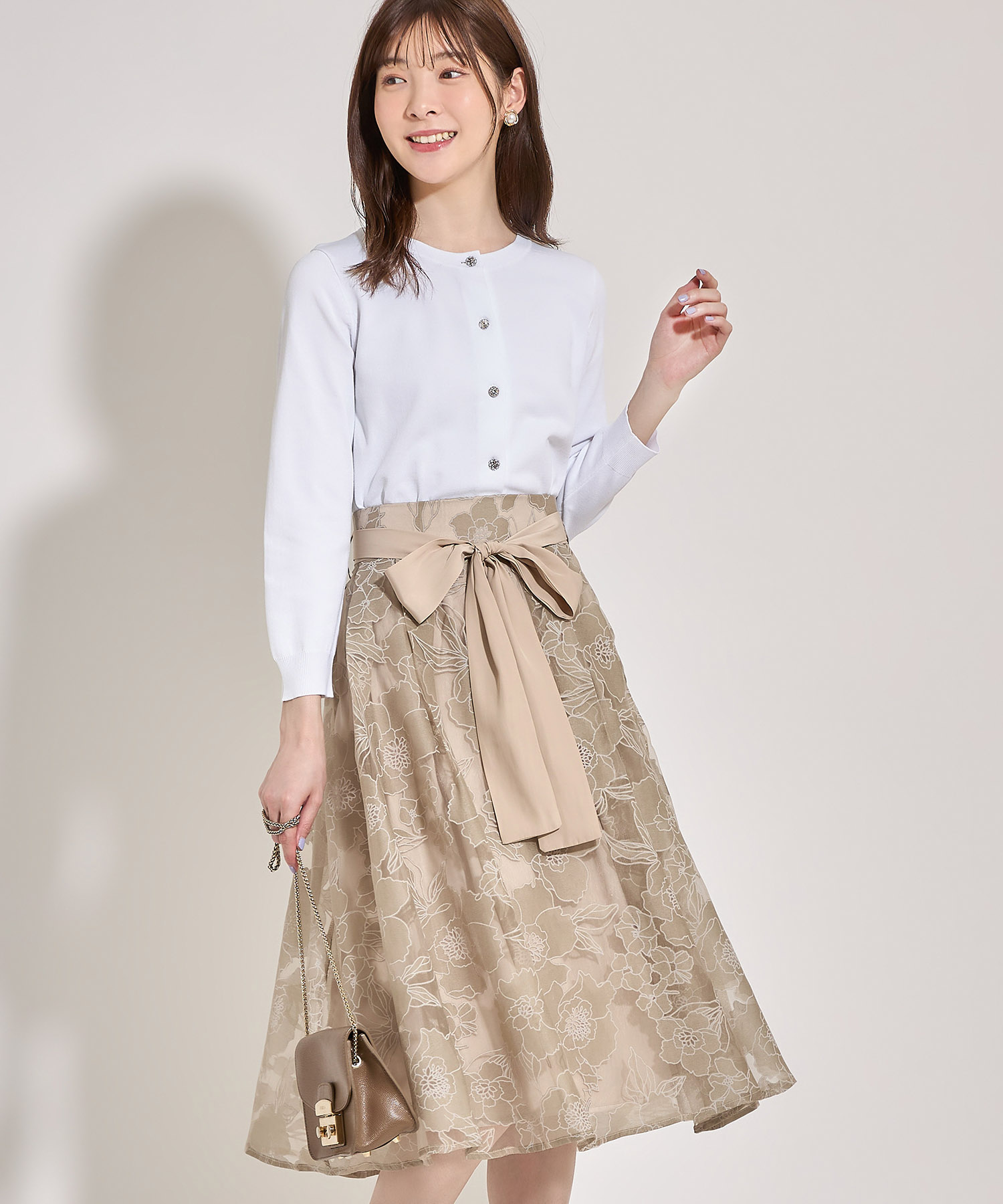ウエストりぼん付きオパールフラワープリントフレアスカート【merria メリア】 tocco closet(トッコクローゼット)＊スペシャルプライス品につき返品/キャンセル/配送日指定不可/ラッピング不可/少量在庫のセールの為交換は出来かねる場合がございます。