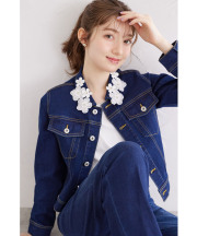 フラワーレース付きデニムジャケット tocco closet(トッコクローゼット) ＊スペシャルプライス品につき返品/キャンセル/配送日指定不可/ラッピング不可/少量在庫のセールの為交換は出来かねる場合がございます。