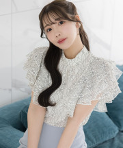 フラワーレースラッフルフリルブラウス 6月17日(火)再販決定☆【melotio メロティオ】 tocco closet(トッコクローゼット)※えみ姉さんはベージュ着用