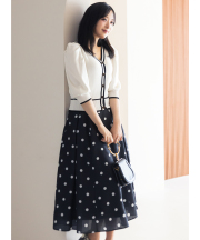 バックレースアップコインドットタックフレアスカート【vanisa ヴァニーサ】 tocco closet(トッコクローゼット)《SummerBlack2025》※小栗有以さんはブラック着用
