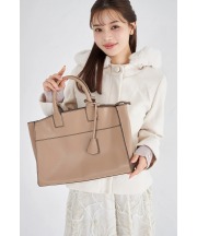 ２ＷＡＹショルダー＆キーチャーム付きフェイクレザーバッグ tocco closet ※セレクトアイテム ＊スペシャルプライス品につき返品/キャンセル/配送日指定不可/ラッピング不可/少量在庫のセールの為交換は出来かねる場合がございます。