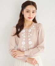 12月中旬～下旬販売予定！入荷連絡受付中☆フラワーレースモチーフ付きパールビジュー装飾ニットカーディガン《KnitCollection》