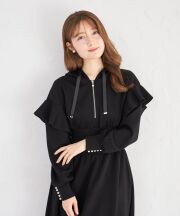 オフィシャルサイト限定再販☆ウエストリブ切り替えフリルスリーブボンディングフーディワンピース 《RelaxWear》※少量の在庫確保による再販売の為、交換は出来かねる場合がございます。予めご了承ください。/#05 ブラック