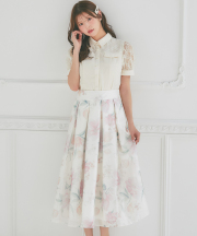 シアーフラワープリントタックフレアスカート 4月25日(土)再販決定☆  tocco closet(トッコクローゼット)※鈴木ゆうかさんはピンク着用