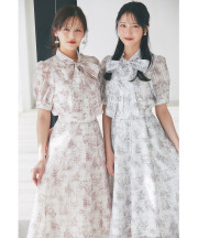 シアーチェック×フラワープリントフレアスカート tocco closet(トッコクローゼット)※高松瞳さんはピンク、野口衣織さんはブルー着用