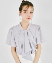ゴールドバー付きラッフルボウタイブラウス tocco closet(トッコクローゼット)