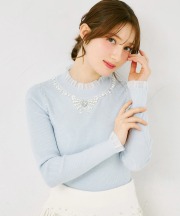 パールビジューハートモチーフ装飾シアーフリル付きリブニットプルオーバー tocco closet(トッコクローゼット)
