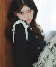 肩リボン付き透かしアーガイルニットカーディガン tocco closet(トッコクローゼット)　 ※中野恵那さんはブラック着用