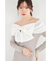 パールビジュー付きビックリボン切り替えリブニットワンピース tocco closet《tocco closet luxe》＊スペシャルプライス品につき返品/キャンセル/配送日指定不可/ラッピング不可/少量在庫のセールの為交換は出来かねる場合がございます。