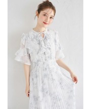 リボン付きラッフルフリル×ピコレースフラワープリントプリーツワンピース  tocco closet(トッコクローゼット) ＊スペシャルプライス品につき返品/キャンセル/配送日指定不可/ラッピング不可/少量在庫のセールの為交換は出来かねる場合がございます。