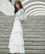 ランダムプリーツスカート【dorisha ドリーシャ】 tocco closet(トッコクローゼット)※麻亜里さんはオフホワイト着用《tocco closet luxe》