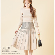 袖口フリル付き後ろレースアップデザインバイカラーライン入りシャリ感ニットワンピース【fentis　フェンティス】tocco closet(トッコクローゼット) Collection6/13スタート！スペシャルプライス ＊SALE品につき返品/交換/キャンセル/配送日指定不可/ラッピング不可