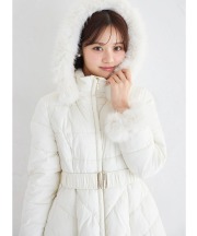 取り外し可能なファー＆ベルト付きフィット＆フレアキルティングコート tocco closet(トッコクローゼット)※ブラックの入荷はありません ※ベージュ少量の在庫確保による再販売の為、交換は出来かねる場合がございます。予めご了承ください。