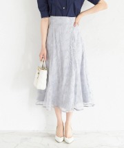 ラインフラワー刺繍バックレースアップフレアスカート  tocco closet ＊スペシャルプライス品につき返品/キャンセル/配送日指定不可/ラッピング不可/少量在庫のセールの為交換は出来かねる場合がございます。