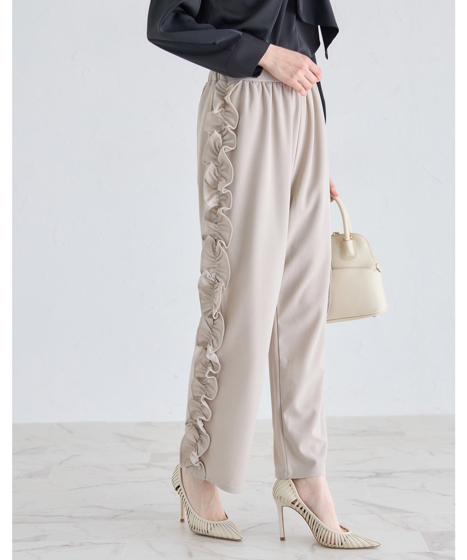 サイドフリル付きカットジョーゼットパンツ【quinith キュイニス】 tocco closet(トッコクローゼット)