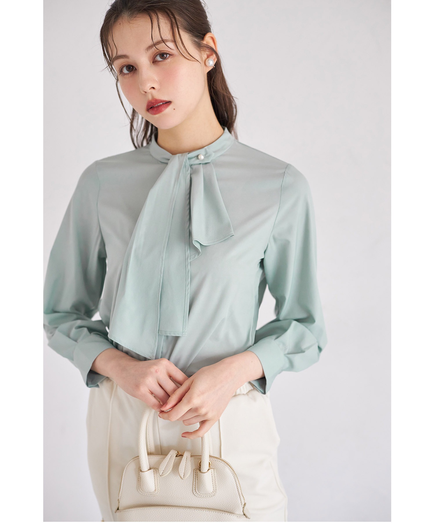 ドレープスカーフ２ＷＡＹブラウス【quirena キュリーナ】 tocco closet(トッコクローゼット) ＊スペシャルプライス品につき返品/キャンセル/配送日指定不可/ラッピング不可/少量在庫のセールの為交換は出来かねる場合がございます。