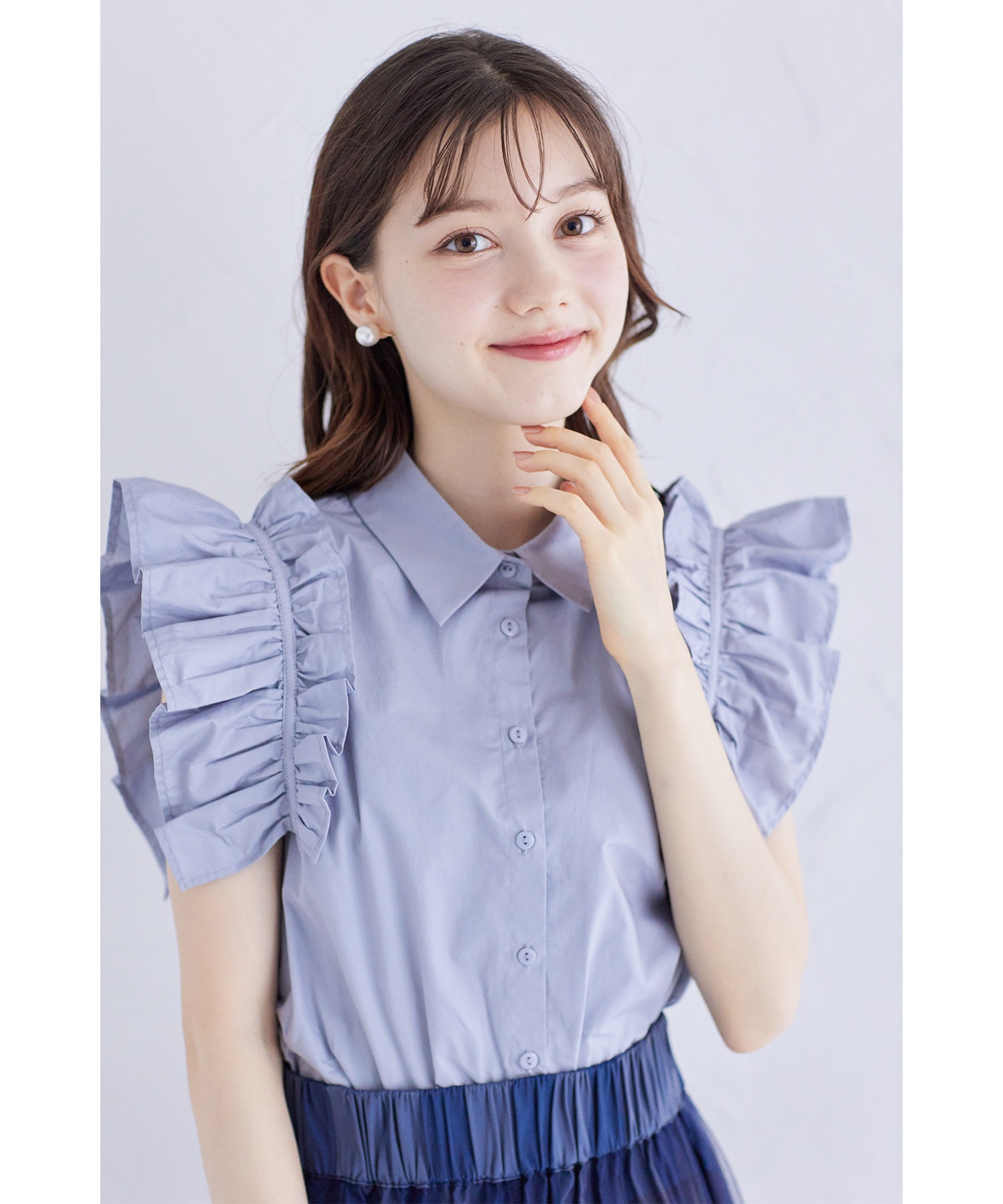 tocco トッコクローゼット　　
肩ギャザーフリル付きノースリーブコットンブラウス