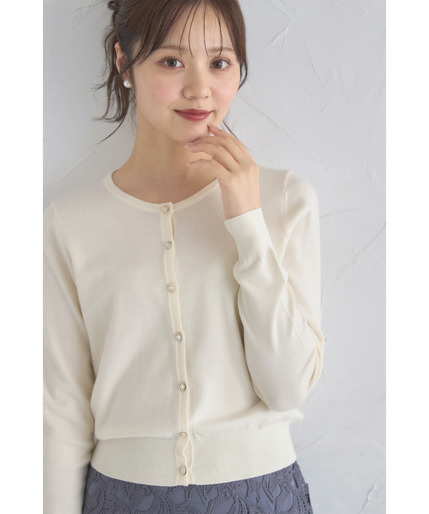 吸湿発熱＆しっとり保湿シアバター加工♪パール釦ニットカーディガン【rinaso】 tocco closet ＊スペシャルプライス品につき返品/キャンセル/配送日指定不可/ラッピング不可/少量在庫のセールの為交換は出来かねる場合がございます。