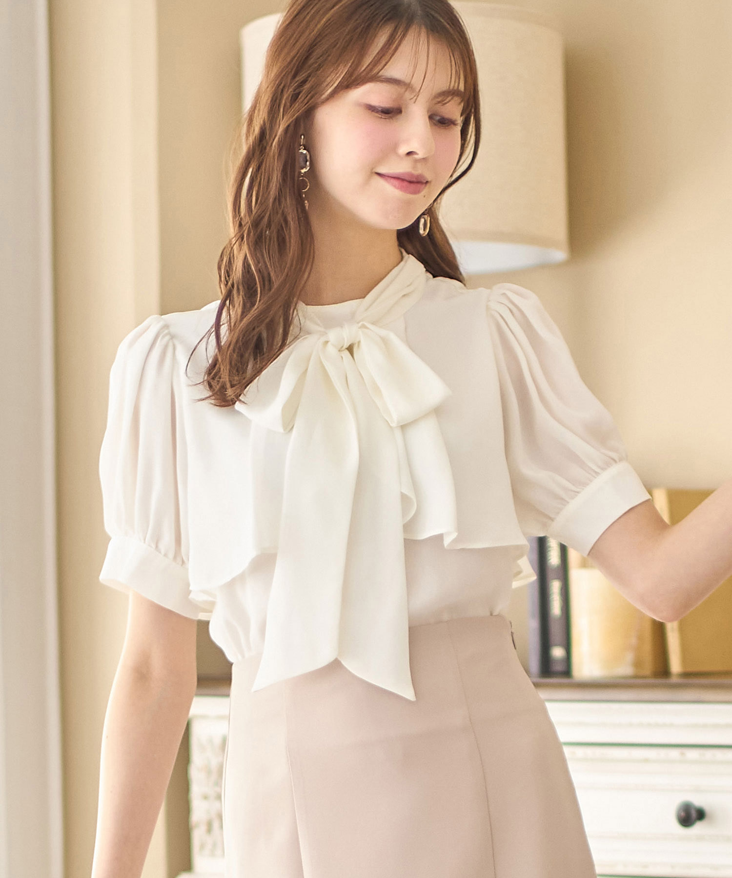 マルチＷＡＹボウタイリボン付きヨーク切り替えブラウス【robyn ロビン】 tocco closet(トッコクローゼット) 8/11スタート！スペシャルプライス＊スペシャルプライス品につき返品/交換/キャンセル/配送日指定不可/ラッピング不可