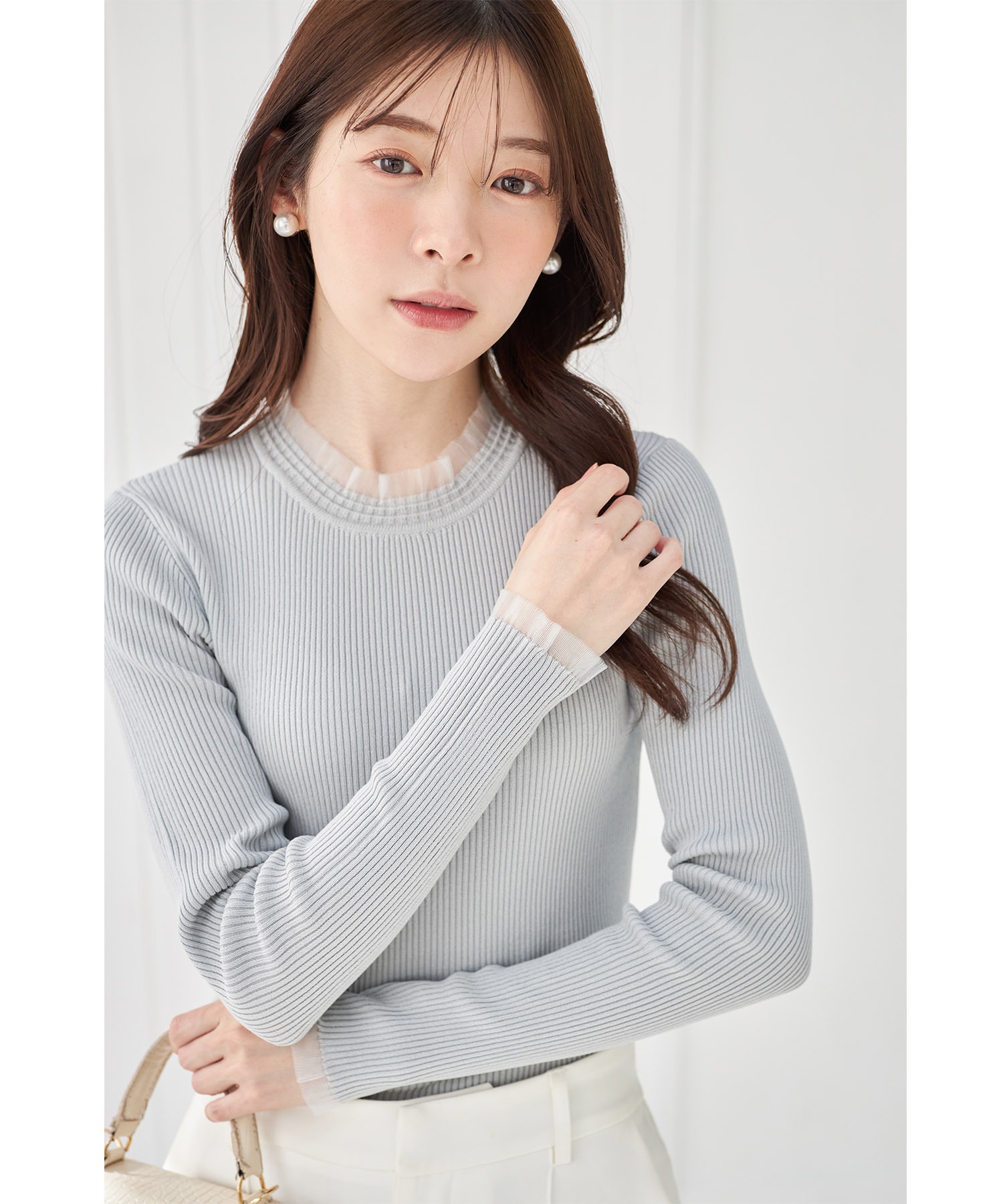 チュールフリル切り替えリブニットプルオーバー【rosalva】 tocco closet ＊スペシャルプライス品につき返品/キャンセル/配送日指定不可/ラッピング不可/少量在庫のセールの為交換は出来かねる場合がございます。