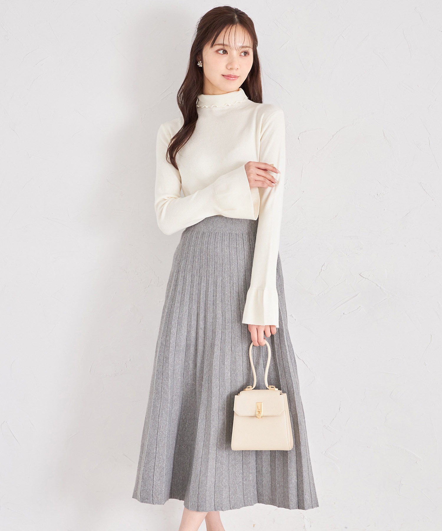 ラメ入りニットプリーツフレアスカート 1月17日(金)オフィシャルサイト限定再販☆【rosaura ロザーラ】 tocco closet(トッコクローゼット)※少量の在庫確保による再販売の為、交換は出来かねる場合がございます。予めご了承ください。