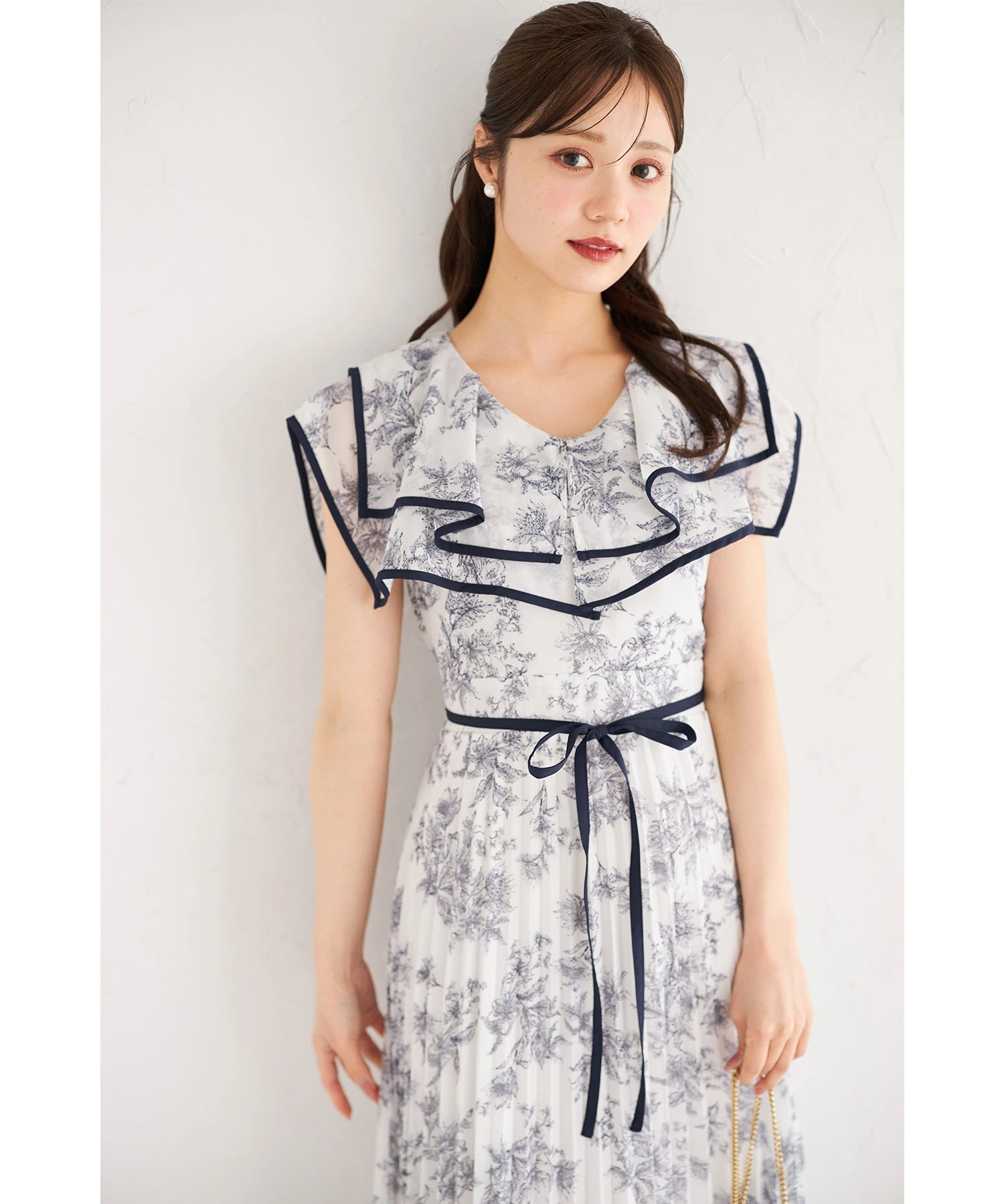 3月再販予定！入荷連絡受付中☆ ウエストリボン付きフラワー&ドットアソートプリントビックカラープリーツワンピース