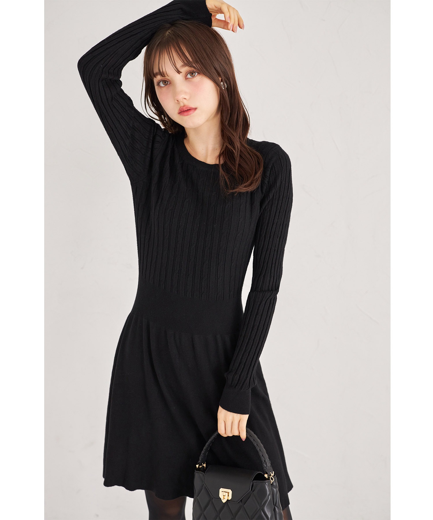 ケーブル編み切り替えリブニットワンピース【selanie セラニー】 tocco closet　＊スペシャルプライス品につき返品/キャンセル/配送日指定不可/ラッピング不可/少量在庫のセールの為交換は出来かねる場合がございます。