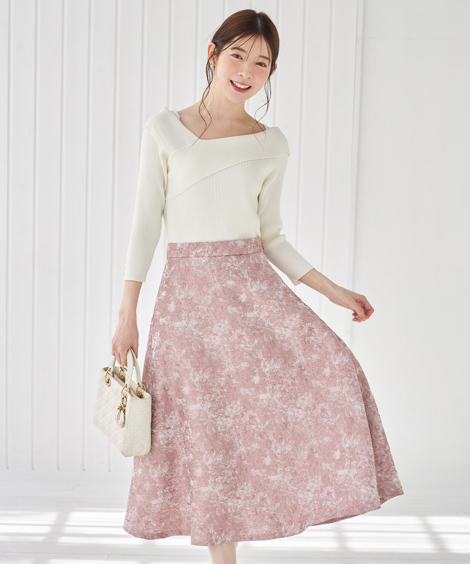 フラワージャカードフレアスカート 4月10日(木)オフィシャルサイト限定再販☆【seliora セリオラ】 tocco closet(トッコクローゼット)　※少量の在庫確保による再販売の為、交換は出来かねる場合がございます。予めご了承ください。