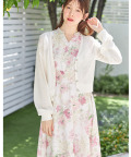 リボンモチーフ釦付きラメシアーカーディガン【aoschie アオシェ】 tocco closet(トッコクローゼット) ＊スペシャルプライス品につき返品/キャンセル/配送日指定不可/ラッピング不可/少量在庫のセールの為交換は出来かねる場合がございます。