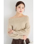 ビジュー×パール付きオフショルシャギーニットプルオーバー  12月25日(水)ベージュ再販決定☆ tocco closet(トッコクローゼット)　※鈴木ゆうかさんはオフホワイト着用 ※少量の在庫確保による再販売の為、交換は出来かねる場合がございます。