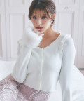 ２ＷＡＹファー付き肩リボンニットカーディガン tocco closet(トッコクローゼット)※鈴木ゆうかさんはオフホワイト着用