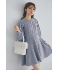 パール飾り釦付きケーブル編みラメニットワンピース  tocco closet(トッコクローゼット)   ※少量の在庫確保による再販売の為、交換は出来かねる場合がございます。