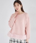 裾ファー付きパール装飾ニットプルオーバー tocco closet(トッコクローゼット)※オフィシャルサイト限定