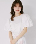 パール付きタックボリュームスリーブブラウス   tocco closet ※野口衣織さんはミント着用 ＊スペシャルプライス品につき返品/キャンセル/配送日指定不可/ラッピング不可/少量在庫のセールの為交換は出来かねる場合がございます。