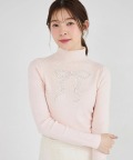 ビジューリボンモチーフ付きプチハイネックニットプルオーバー tocco closet(トッコクローゼット)