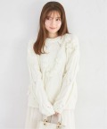 フラワーモチーフ付きローゲージニットプルオーバー  9月23日(水)オフィシャルサイト限定オフホワイト再販☆ tocco closet(トッコクローゼット)※セレクトアイテム※少量の在庫確保による再販売の為、交換は出来かねる場合がございます。予めご了承ください。