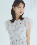 リボンプリントシフォンフリルブラウス tocco closet(トッコクローゼット)　《RequestProject》※柏木由紀さんはピンク着用 ※こちらの商品は上下セットアイテムではございません。