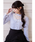 リボン＆ビジュー付きレースフリルハイネックカットソープルオーバー　Suyunn(スユン) ＊スペシャルプライス品につき返品/キャンセル/配送日指定不可/ラッピング不可/少量在庫のセールの為交換は出来かねる場合がございます。
