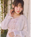 ＵＶカット＆ハンドウォッシュ♪リボン付きチェリー刺繍シアーラメカーディガン 4月10日(金)再販決定☆  Suyunn(スユン) ※松本ももなさんはレッド、齋藤樹愛羅さんはホワイト着用 ※レッド少量の在庫確保による再販売の為、交換は出来かねる場合がございます。