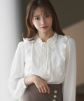 リボン＆フリル付きブラウス tocco closet(トッコクローゼット)《tocco closet luxe》※ハ・ヨンスさんはオフホワイト着用