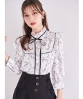 パール釦リボン×フリル付き蝶々トワルドジュイプリントブラウス【anemo アネモ】 tocco closet(トッコクローゼット)