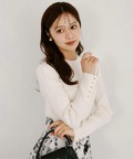 袖口ハート釦プチハイネックリブニットプルオーバー 10月20日(火)再販決定☆ tocco closet(トッコクローゼット) ※えみ姉さんはアイボリー着用 ※少量の在庫確保による再販売の為、交換は出来かねる場合がございます。