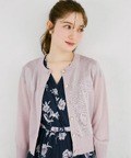 ゴールド釦ラメシアーニットカーディガン  tocco closet(トッコクローゼット)※鈴木ゆうかさんはオフホワイト着用 ＊スペシャルプライス品につき返品/キャンセル/配送日指定不可/ラッピング不可/少量在庫のセールの為交換は出来かねる場合がございます。