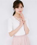 袖口パール付きクロスネック五分袖リブニットプルオーバー  6月10日(水)オフホワイト再販決定☆   tocco closet(トッコクローゼット) ※少量の在庫確保による再販売の為、交換は出来かねる場合がございます。予めご了承ください。