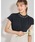 パール装飾タック入りプチハイネックカットプルオーバー【lieona リオーナ】 tocco closet(トッコクローゼット)　＊スペシャルプライス品につき返品/キャンセル/配送日指定不可/ラッピング不可/少量在庫のセールの為交換は出来かねる場合がございます。