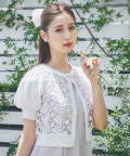 パールビジュー釦フラワーレース切り替えニットカーディガン【lyptus リプタス】 tocco closet(トッコクローゼット)　＊スペシャルプライス品につき返品/キャンセル/配送日指定不可/ラッピング不可/少量在庫のセールの為交換は出来かねる場合がございます。