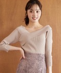 レディ感とセクシーさを併せ持つ袖口パール付きアシメリブニットプルオーバー  10月22日(水)再販決定【renome】tocco closet ※カーキ、マスタード、グレイッシュピンク、サックスの入荷はありません≪Work Style≫