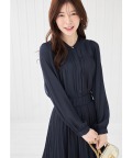 エステルサテンギャザーブラウス 4月28日(月)オフィシャルサイト限定ライトベージュ再販☆【zephira】 tocco closet※こちらの商品は上下セットアイテムではございません。※少量の在庫確保による再販売の為、交換は出来かねる場合がございます。予めご了承ください。