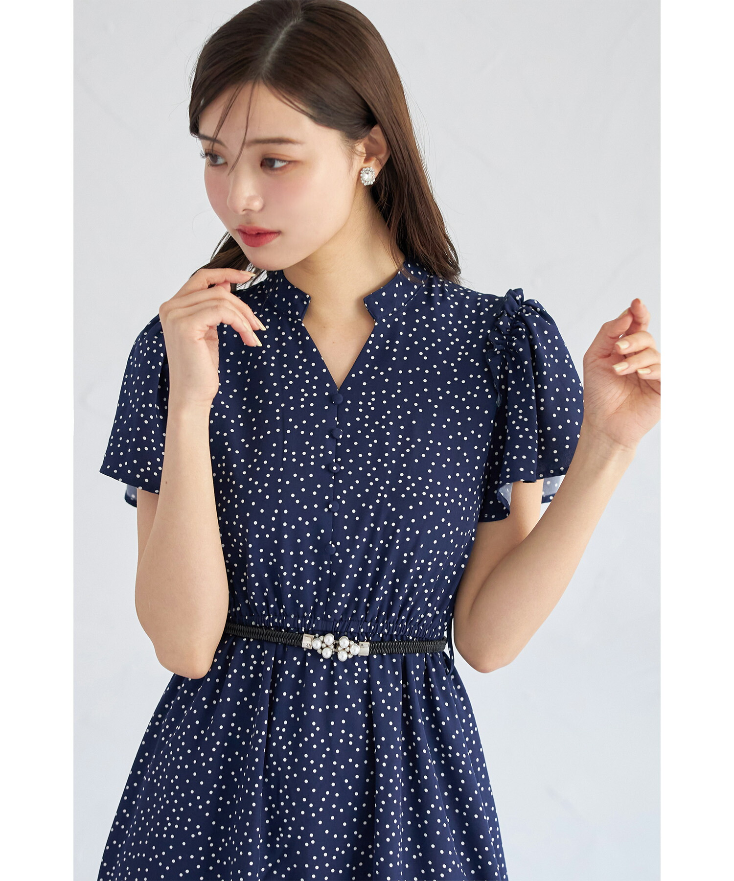 パールビジューベルト付きドットワンピース 3月31日(火) オフィシャルサイト限定再販☆ tocco closet(トッコクローゼット)※少量の在庫確保による再販売の為、交換は出来かねる場合がございます。※オフホワイトの入荷はありません。